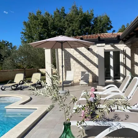 Mali Raj By Interhome *